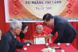Chủ tịch nước gửi Thiếp mừng thọ đến 757 công dân tròn 100 tuổi