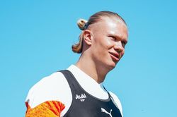 Man City nhận tin cực vui Erling Haaland