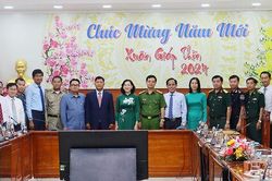 Đoàn đại biểu tỉnh Kandal thăm, chúc Tết tỉnh An Giang