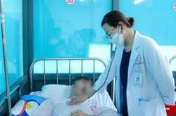 Bệnh nhân ngưng tim, đưa về nhà 'lo hậu sự' thì được cứu sống