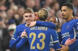 Cúp Liên đoàn Anh: Chelsea tạo mưa bàn thắng vào lưới đội bóng của cựu sao MU, chờ Liverpool ở chung kết
