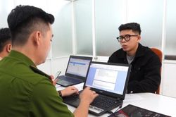 Lợi dụng việc đổi ngoại tệ để lừa đảo hàng tỷ đồng