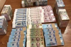 Cẩn trọng với dịch vụ đổi tiền mất phí