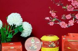 Bật mí quà biếu Tết 2024 thơm ngon, bổ dưỡng có 1-0-2 dành tặng gia đình, đối tác, bạn bè