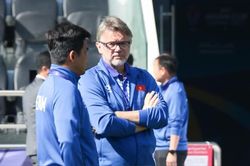 HLV Troussier dự hai kỳ Asian Cup liên tiếp chỉ có 1 điểm và bị loại sớm