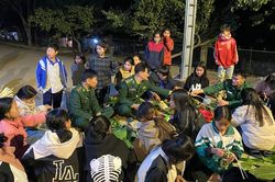 Nghệ An: Tết sum vầy ý nghĩa của học sinh miền biên