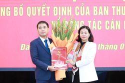 Ông Nguyễn Văn Đức được điều động làm Phó Bí thư Huyện ủy Đan Phượng