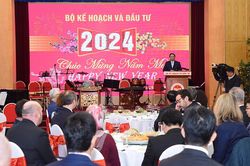 Thủ tướng Phạm Minh Chính chủ trì chiêu đãi các nhà tài trợ, doanh nghiệp nước ngoài nhân dịp Tết cổ truyền
