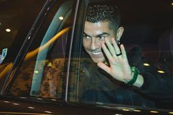 Động thái của Ronaldo trước cuộc đối đầu Messi