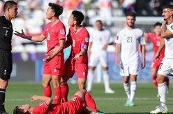 Tuyển thủ mắc lỗi ở Asian Cup, VFF nhờ Ban trọng tài 'răn đe'