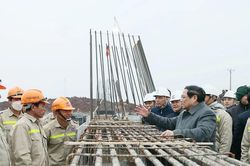 Huy động tổng lực, hoàn thành Đường dây 500kV mạch 3 nối dài vào tháng Sáu