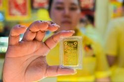 Giá vàng hôm nay 27/1: Giá vàng trong nước đảo chiều tăng, thế giới đi ngang