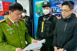 Chia nhỏ hợp đồng, tiền lãi 'cắt cổ' để qua mặt cơ quan chức năng