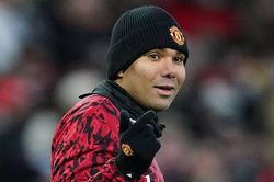 Casemiro lên tiếng về tương lai ở MU