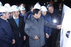 Thủ tướng: 'Xuyên lễ, Tết hoàn thành dự án đường dây 500kV mạch 3 đúng kế hoạch'