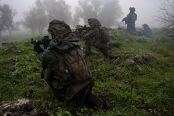Israel tăng cường khả năng chiến đấu ở biên giới, các quốc gia châu Âu đình chỉ tài trợ 'gây sốc'