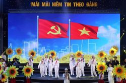Đặc sắc Chương trình nghệ thuật 'Mãi mãi niềm tin theo Đảng'