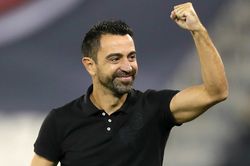 HLV Xavi xác nhận rời Barcelona