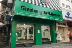 Chủ shop hoang mang khi GHN, GHTK ngừng nhận đơn ngày cận Tết