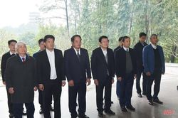 Nguyên Chủ tịch nước Trương Tấn Sang dâng hương tại Khu di tích Ngã ba Đồng Lộc