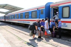 Những lưu ý khi đi tàu hỏa dịp cao điểm