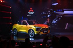 Giá lăn bánh Mitsubishi Xforce năm 2024