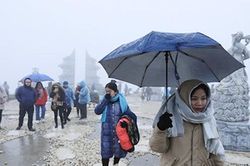 Miền Bắc chìm trong mưa rét, Nam Bộ trời nắng nóng