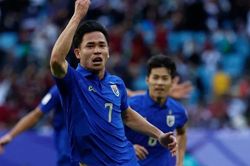 Supachok sút xa tung lưới Uzbekistan, gỡ hòa 1-1 cho Thái Lan