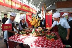 Vùng 3 Hải quân tổ chức Hội thi gói bánh chưng xanh