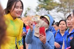 Thắp 'lửa' niềm tin cho người lao động khó khăn dịp Tết