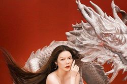 Lý Nhã Kỳ tung bộ ảnh khoe nhan sắc trẻ trung sau loạt tin đồn