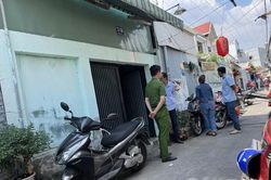Vợ phát hiện chồng nghi bị điện giật, ngồi tử vong ở góc tường