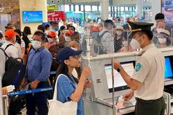 Từ 15/2/2024, đi máy bay cần những giấy tờ gì?