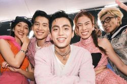 MONO: 3 MV trong 3 tháng, đưa khán giả về thời tiểu học