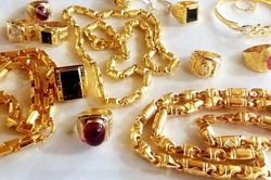 Một chỉ vàng 10K bao nhiêu tiền?