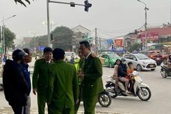Đang truy bắt một đối tượng cướp ngân hàng ngày cận Tết