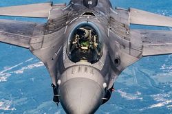 Hà Lan nêu thời điểm giao máy bay chiến đấu F-16 cho Ukraine