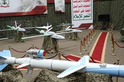 Mỹ phá hủy bãi phóng UAV của Houthi, Iran rút sĩ quan khỏi Syria