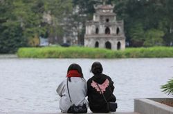 Bắc Bộ và Thủ đô Hà Nội tăng nhiệt, trưa chiều hửng nắng