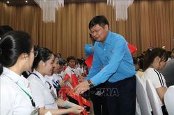 'Xuân chia sẻ' ở thủ phủ công nghiệp Bình Dương