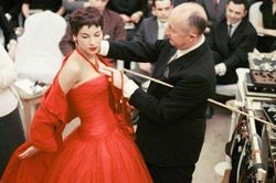 Phong cách mang tính biểu tượng nhất của Christian Dior