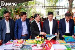 Trưng bày hơn 300 ấn phẩm Xuân tại Hội Báo Xuân Giáp Thìn 2024