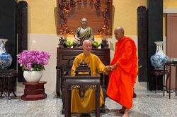 Hòa thượng Đào Như dẫn đầu phái đoàn Ban Trị sự GHPGVN TP.Cần Thơ vấn an Đức Pháp chủ