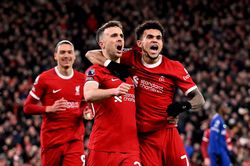 Kết quả Ngoại Hạng Anh: Vùi dập Chelsea, Liverpool giữ chắc ngôi đầu