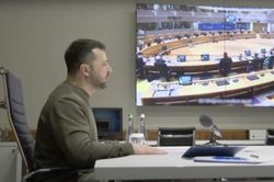 'Bơm' núi tiền cho Ukraine, EU nhắn nhủ ngay tới Mỹ, Kiev nhân dịp 'lôi kéo' các lãnh đạo châu Âu làm một việc