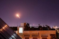 Quân đội Syria nói Israel phóng tên lửa vào miền Nam Damascus