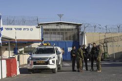 Israel thả 114 tù nhân Palestine