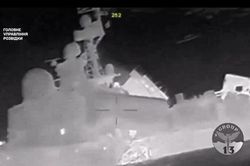 Ukraine tuyên bố phá hủy tàu chiến Nga