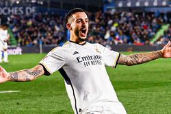 Real Madrid trở lại ngôi đầu La Liga