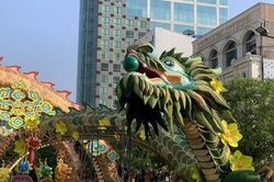 Đường hoa Nguyễn Huệ rực rỡ trước ngày khai mạc